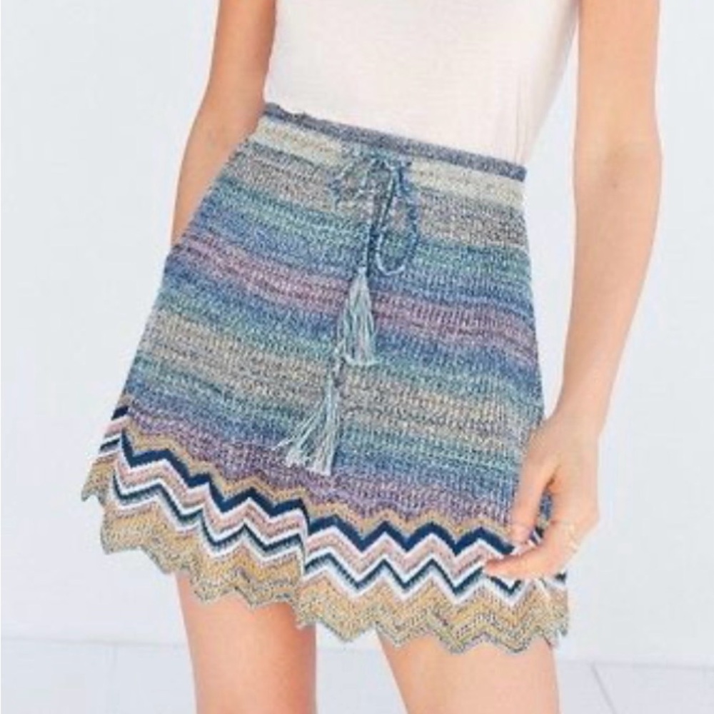 Urban Outfitters Ecote Chevron Sweater Knit Mini Skirt Size Small